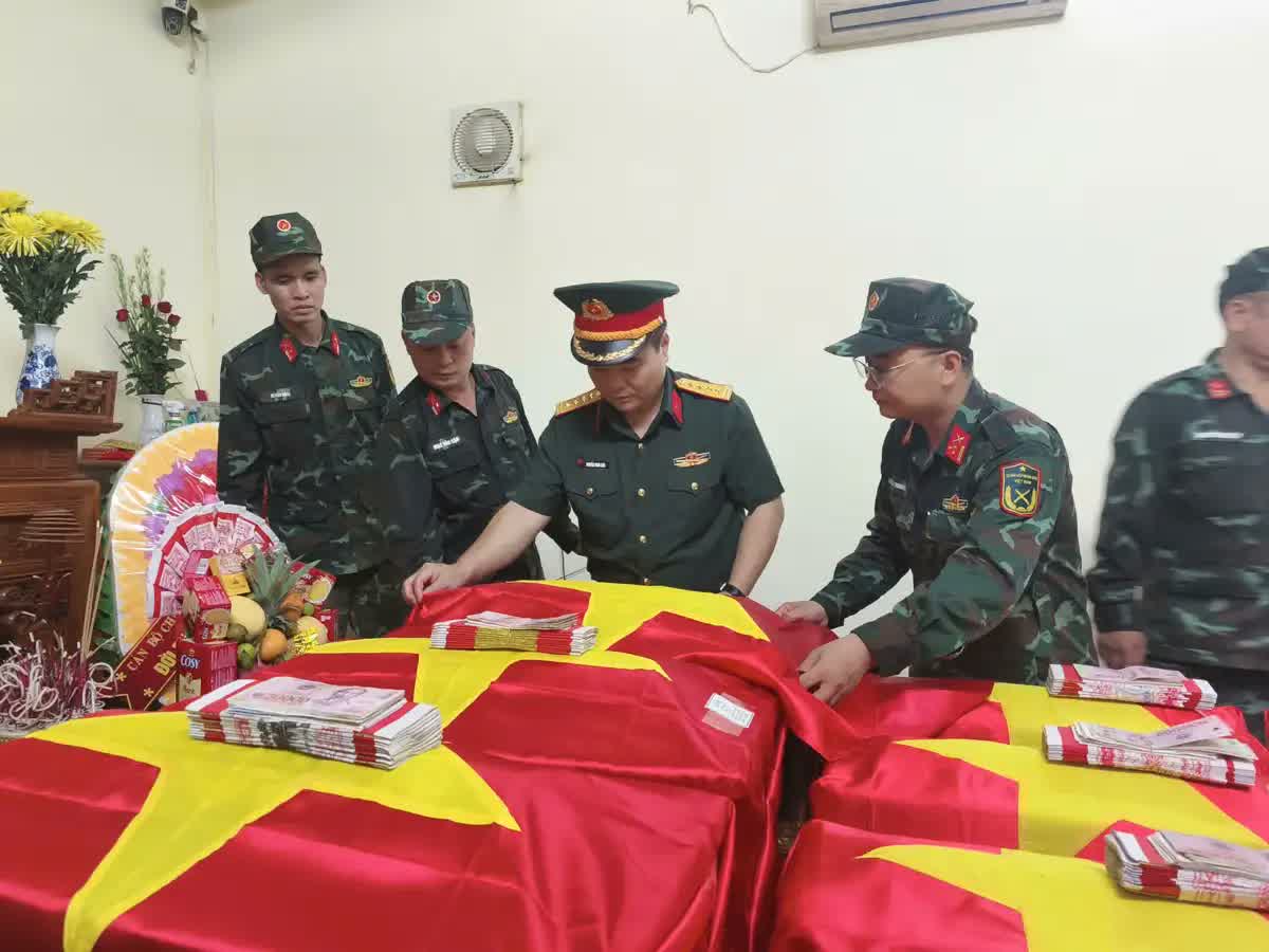 Hài cốt các liệt sĩ được tìm thấy trên các điểm cao xã Thanh Thuỷ