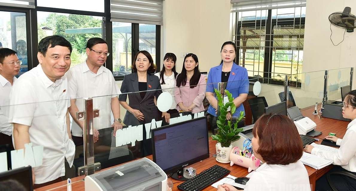 Đoàn ĐB Quốc hội khảo sát mô hình vận hành chính quyền địa phương 2 cấp phường Bình Thuận.