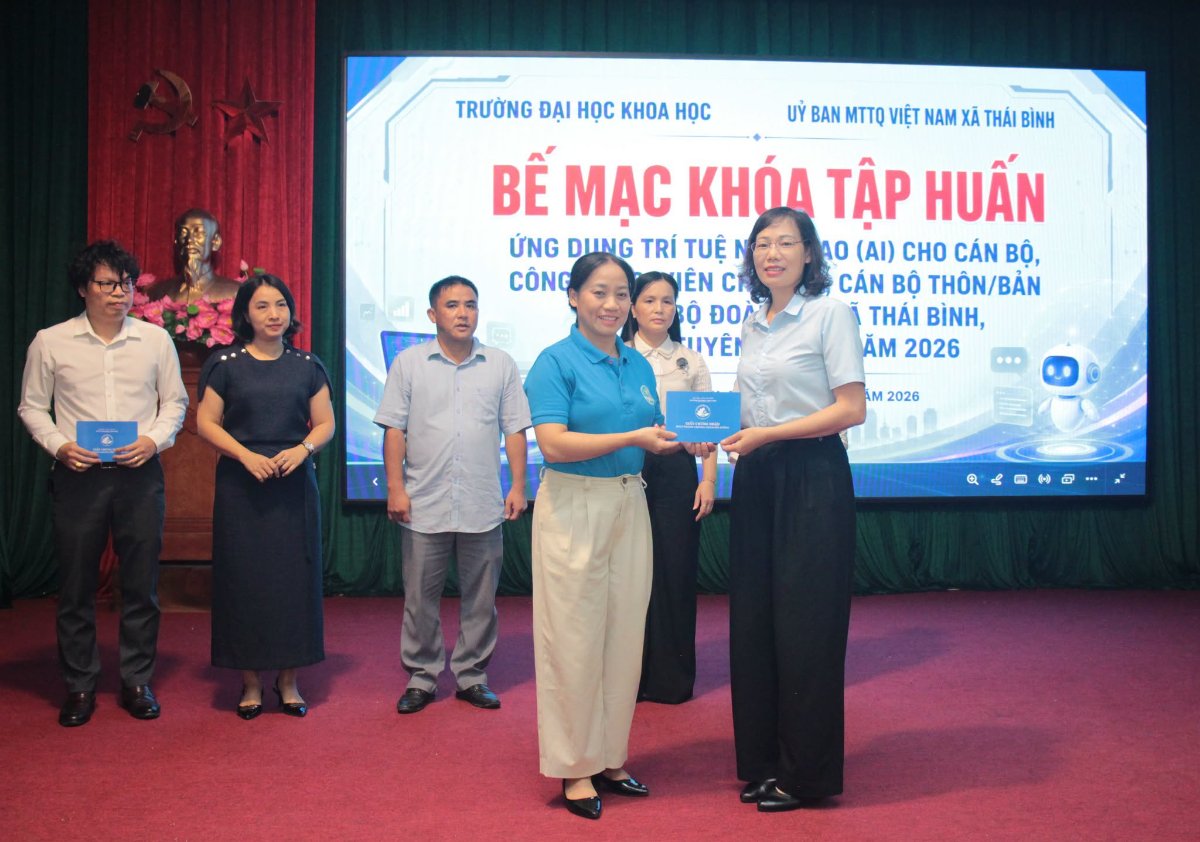 xã Thái Bình tập huấn và trao chứng nhận tập huấn AI
